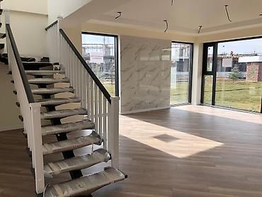 Продажа коттеджей и домов: Продается просторная двухэтажная вилла премиум-класса в новом — 5