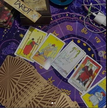 Kitablar, jurnallar, CD, DVD: Tarot kartı.Karopkası,kitabçası var.YENİDİR 15 AZN