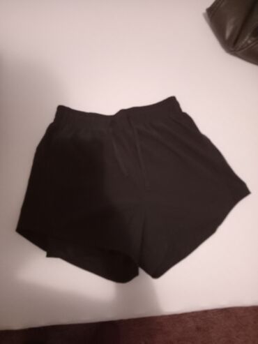 kratke majice i šortsevi za fitnes: Bоја - Crna, Jednobojni