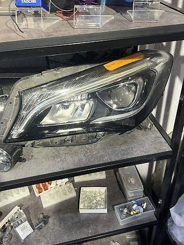 124 2 2: Фара передняя левая LED для Mercedes-Benz C‑Class W205 (дорестайлинг) — 1