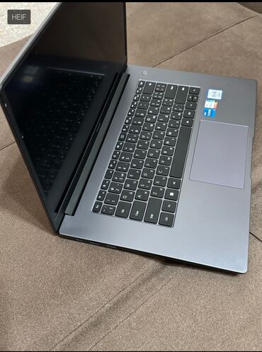 текно пова 5: Ноутбук, Huawei, 8 ГБ ОЗУ, Intel Core i5, 15.6 ", Б/у, Для несложных задач, память SSD