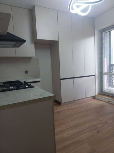 квартиры в районе бишкек парк: 1 комната, 43 м², 108 серия, 4 этаж, Дизайнерский ремонт