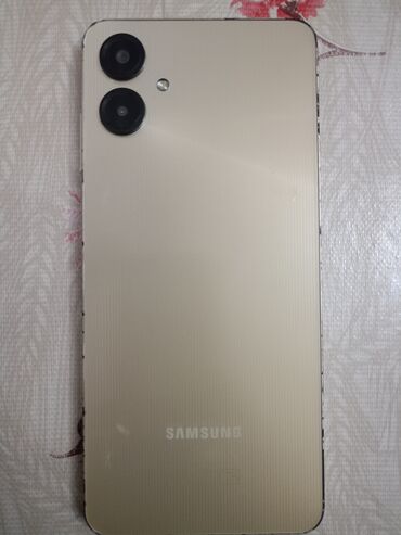Samsung: Samsung Galaxy A06, 128 GB, rəng - Ağ, Düyməli, Sensor, Barmaq izi lalafo.az -da Samsung: Samsung Galaxy A06, 128 GB, rəng - Ağ, Düyməli, Sensor, Barmaq izi