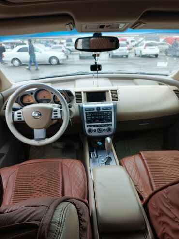 Nissan: Matoru vurub yigdirmaq lazim di Xüsusiyyətlər: - Kuzov: qara rəngli — 9