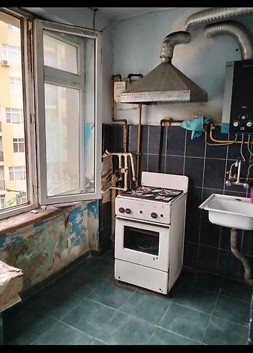 3 otaqlı kiraye evler: 1 otaqlı mənzil – mebellə Təsvir: - Yüksək mərtəbəli binada 1 otaqlı — 5