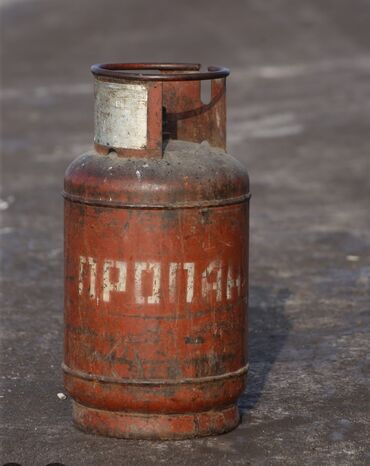 газовый уличный обогреватель: Продаю газовый баллон 
Цена 1800