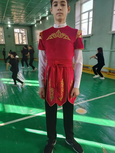 Танцевальные платья: Бальное платье, Длинная модель, L, В наличии at lalafo.kg — 3 Танцевальные платья: Бальное платье, Длинная модель, L, В наличии — 3