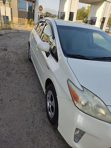 byd e1: Toyota Prius: 2012 г., 1.8 л, Вариатор, Гибрид, Хэтчбэк — 3