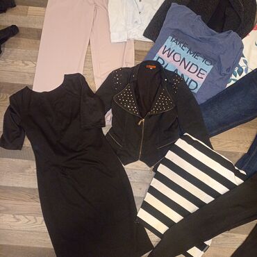 Ostala ženska odeća: Ženska garderoba – raznovrstan paket Sadržaj: - Haljine: crna sa puf — 7