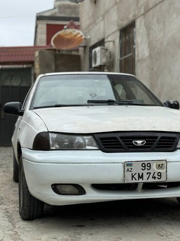 Daewoo: Daewoo Nexia, ağ rəngli sedan. Xarici:heç bir prablemi yoxdur real — 1