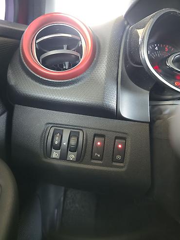 Renault: Renault Clio: 2019 г., 1.4 л, Автомат, Дизель, Хэтчбэк — 17