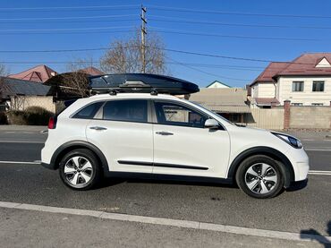 Kia: Kia Niro: 2018 г., 1.6 л, Робот, Гибрид, Кроссовер — 14