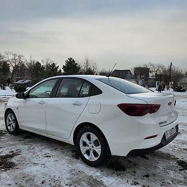 android avto: Chevrolet Onix: 2020 г., 1 л, Автомат, Бензин, Седан — 3