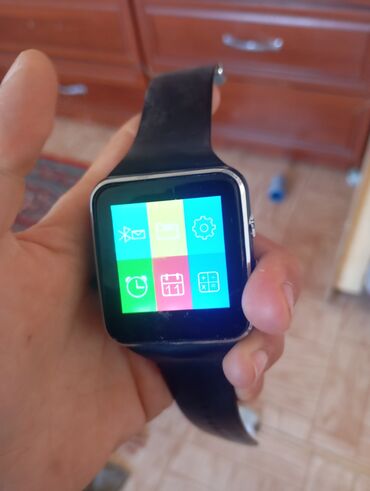 спутниковый gps трекер для лошадей: Универсальные смарт-часы с квадратным дисплеем и черным ремешком
