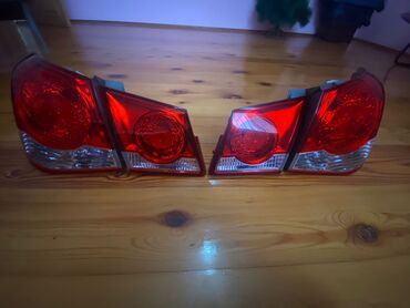 задние колонки в машину: Közərmə, Toyota