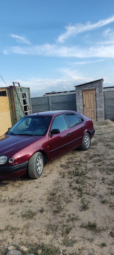 купить прицеп бу на легковой автомобиль: Toyota Corolla: 1998 г., 1.3 л, Механика, Бензин, Хетчбек