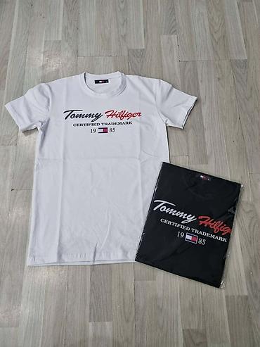 Majice: Muške majice S,M,L,XL,XXL veličine  1 komad  2300 din . 2 komada 3000 — 4