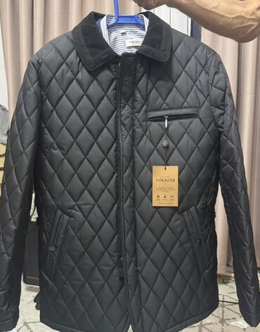 стильная одежда больших размеров для женщин: Стёганая мужская куртка Vakkoni - Цвет: чёрный - Классическая