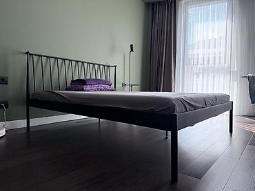 ucuz bal: Metall çarpayı çərçivəsi – minimalist dizayn - Rəng: mat qara - — 1