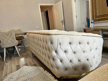 kohne divan: Klassik-lyuks üslubda 3 nəfərlik yumru formalı divan - Rəng: açıq bej — 3