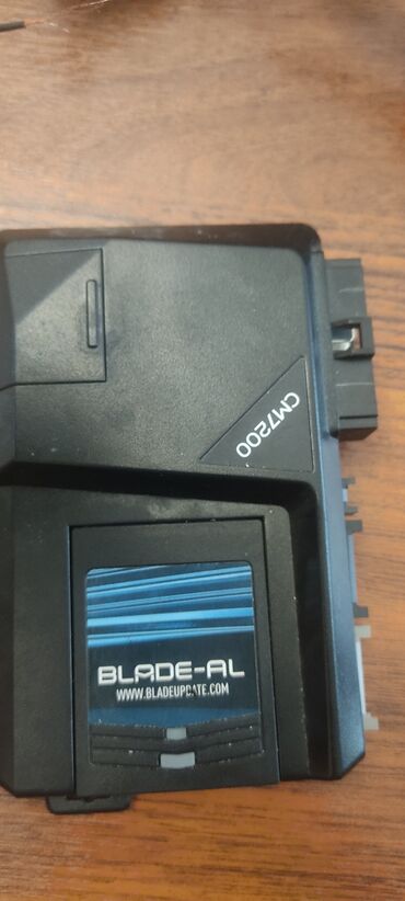 manitor maşin: GPS, Blade-AL loqosu olan CM7200 markalı avtomobil GPS, traker