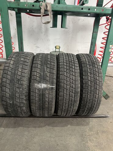 Шины: Шины 215 / 65 / R 16, Зима, Б/у, Комплект, Легковые, Япония, Bridgestone