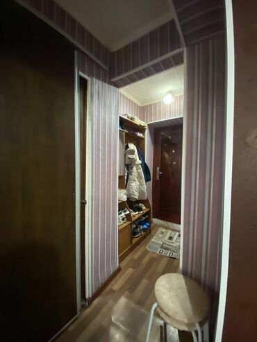 квартира район политеха: 2 бөлмө, 41 кв. м, Хрущевка, 1 кабат, Косметикалык ремонт