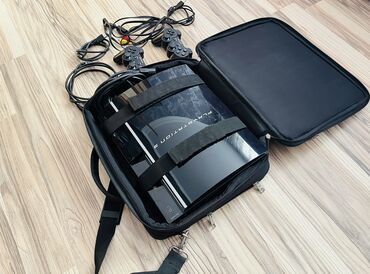 PS3 (Sony PlayStation 3): Playstation 3 üst və tezniki vəziyəti əladır, işıəkdir, heç bir — 7