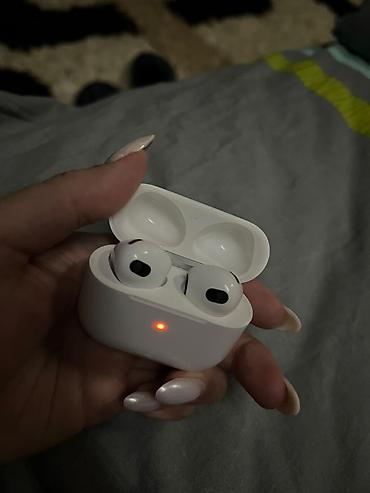 ipod 2: Беспроводные наушники-вкладыши, Apple, AirPods 3, Б/у — 7