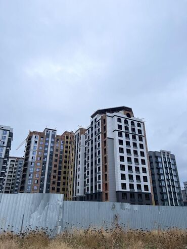 Продажа участков: 2 комнаты, 77 м², Элитка, 3 этаж, ПСО (под самоотделку)