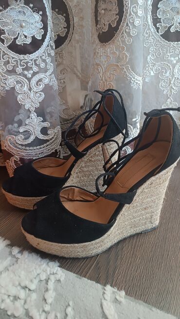 Резиновые сапоги: Резиновые сапоги, 37, Новый, цвет - Белый, Самовывоз — 26