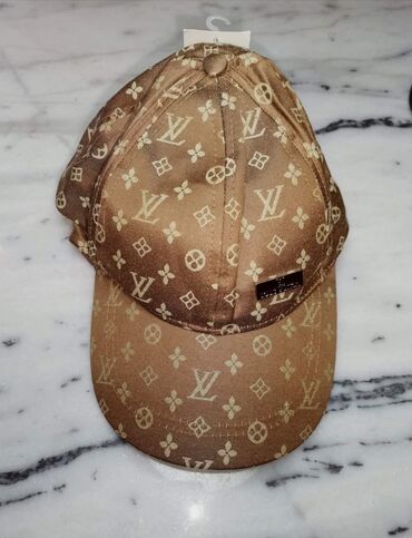 Καπέλα τύπου Louis Vuitton
