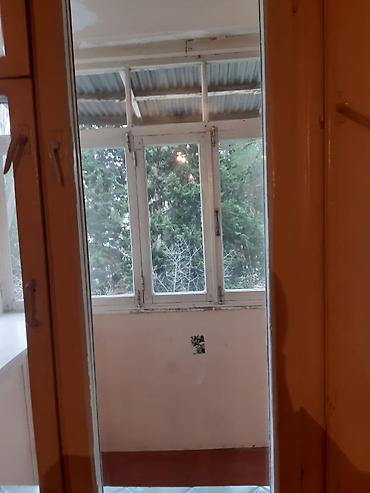 sabuncuda satllq evler: Sumqayıt, 3 otaqlı, Köhnə tikili, 72 kv. m — 1