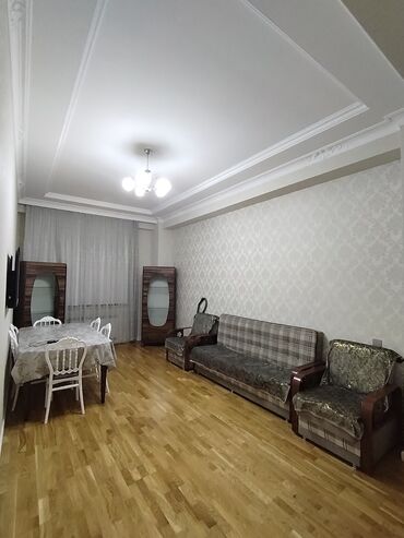 Mənzillər: Sumqayıt bulvarı, tam əşyalı 3 otaq, 2 sanitar qovşaq, 2 balkonlu