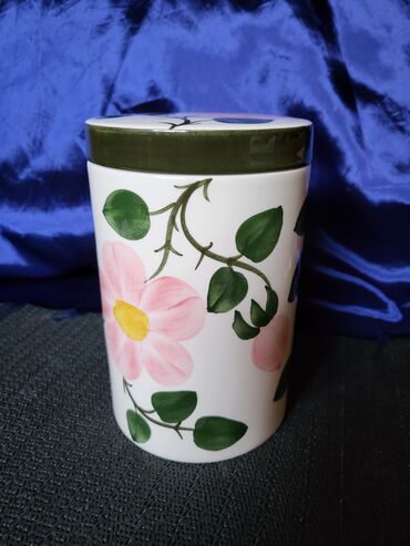 Ostalo posuđe: Bombonijera nova,vintaz Villeroy & Boch.Nemacka. Bombonijera ili na lalafo.rs — 5 Ostalo posuđe: Bombonijera nova,vintaz Villeroy & Boch.Nemacka. Bombonijera ili — 5