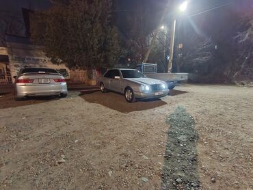 Mercedes-Benz: Mercedes-Benz E-Class: 1995 г., Автомат, Бензин, Седан — 4