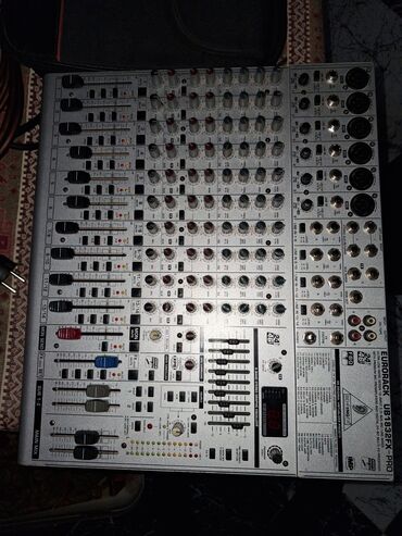 monitor alıram: Mikser pultları 1) Behringer Eurorack UB1832FX-PRO - 14 kanallı lalafo.az -da monitor alıram: Mikser pultları 1) Behringer Eurorack UB1832FX-PRO - 14 kanallı