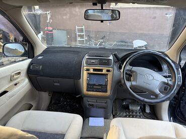 Toyota: Toyota Ipsum: 2000 г., 2 л, Автомат, Газ, Минивэн — 10