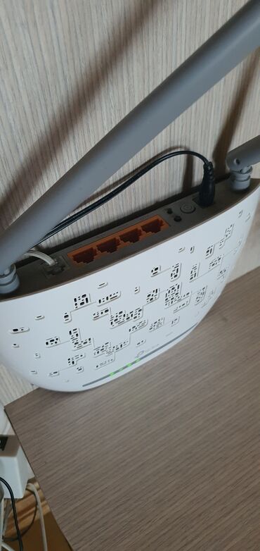 4 antenli modem: Madem yenidi 2 antendir 4 cixışlı. Aldiq isledirik eladi köçeceyimiz