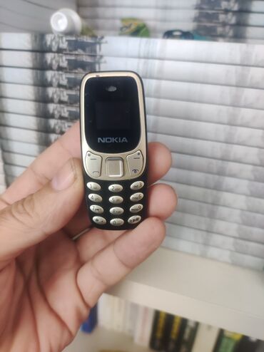 balaca nokia: IPhone 16, Qara