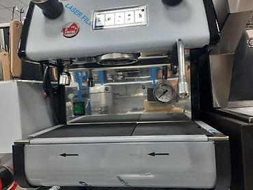 Для кафе, ресторанов: Кофемашина Италия 
2 ражковый
1 ражковый 
La Pavoni
Coffee machine — 6