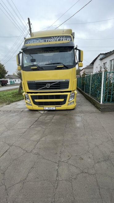 кенгурятник на вольво fh13: Грузовик, Volvo