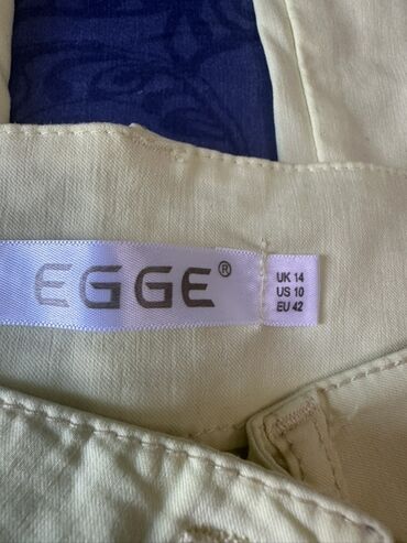 Dəstlər, kostyumlar: Qadın geyim dəsti -geyimlerin her biri 5 manatdl cox yaxsl — 42