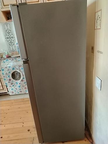hisense pro: İşlənmiş 2 qapılı Hisense Soyuducu Satılır, rəng - Boz, Təkərli — 4