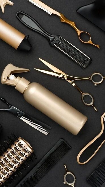 визажное кресло: Сдается в аренду кресло парикмахера! Уютный салон, отличное