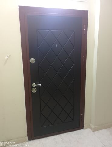 Otaq qapıları: Köhnə Taxta Qapıların Peşəkar Bərpası Evinizdə və ya obyektinizdə olan — 14