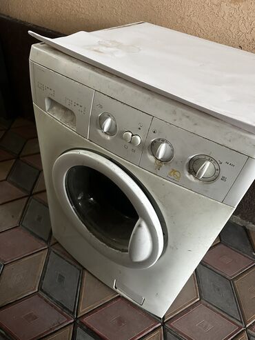 Стиральные машины: Стиральная машина Zanussi, Б/у, Автомат, До 5 кг
