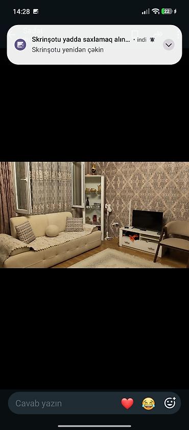 ag mebel destleri: Qonaq otağı mebel dəsti Tərkib: - Açıq rəngli masa + 6 ədəd bənövşəyi — 5