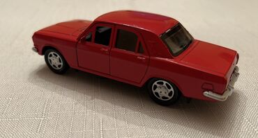 Avtomobil modelləri: Metall oyuncaq avtomobil modeli - Korpus: tam metal (die-cast) — 9