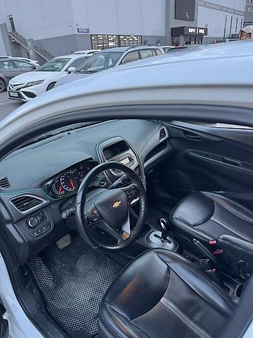 Продажа авто: Chevrolet Spark: 2018 г., 1 л, Вариатор, Бензин, Хэтчбэк — 9